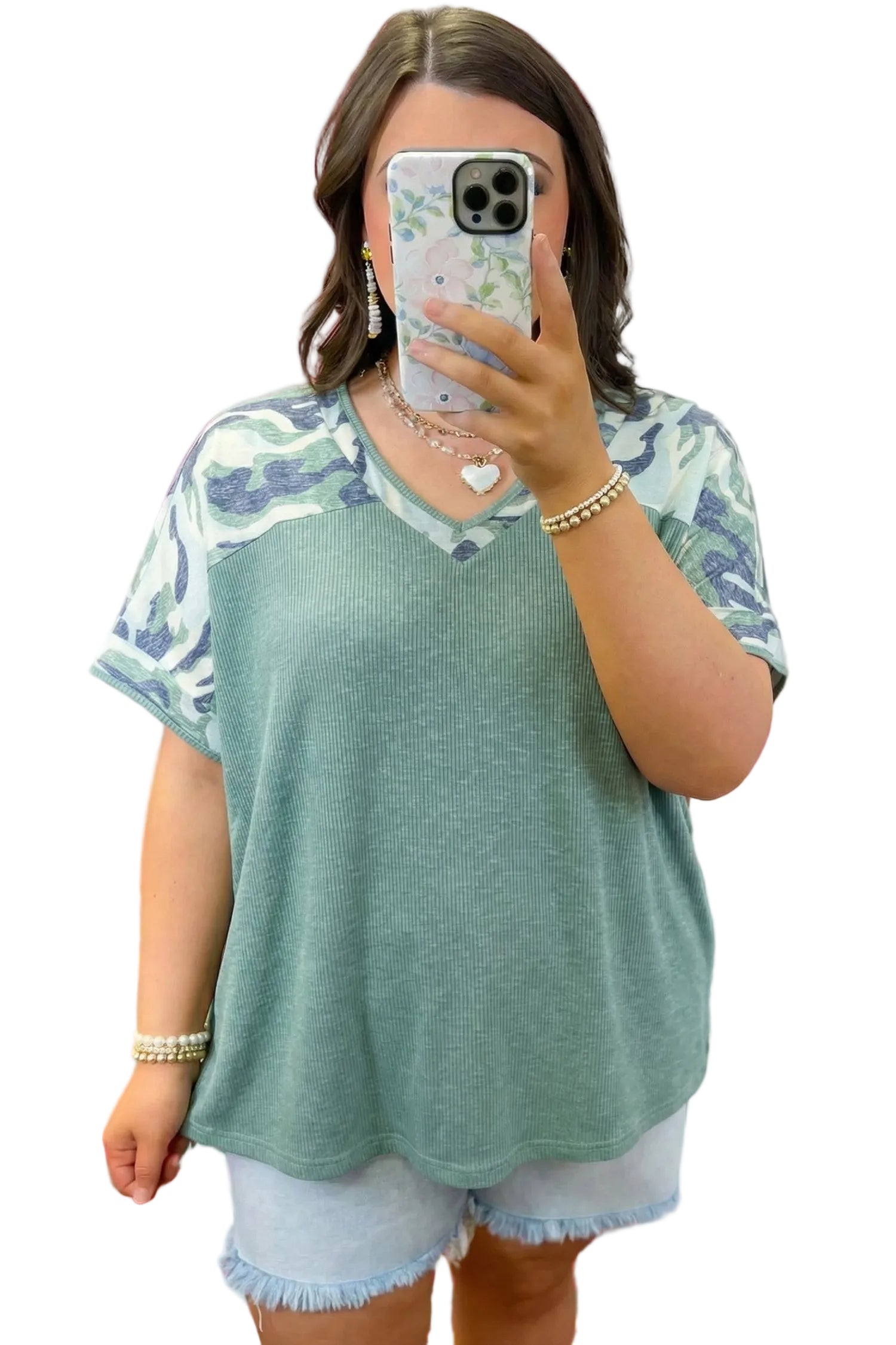 Mist Green Ribbed Camouflage Patchwork Plus Size V Neck Tee