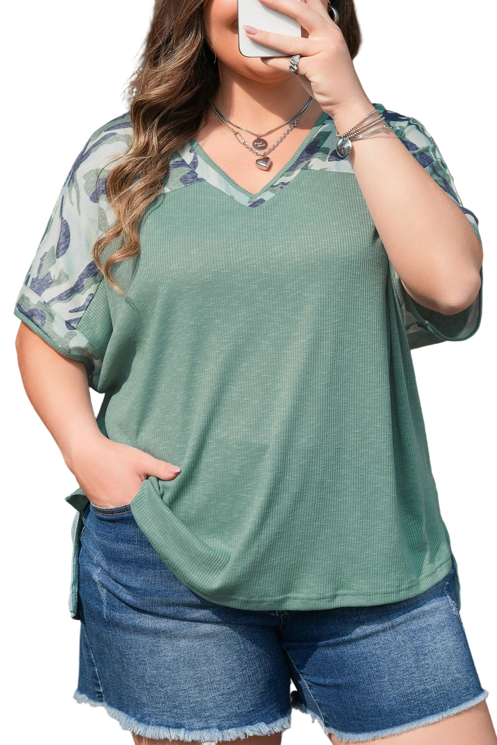 Mist Green Ribbed Camouflage Patchwork Plus Size V Neck Tee
