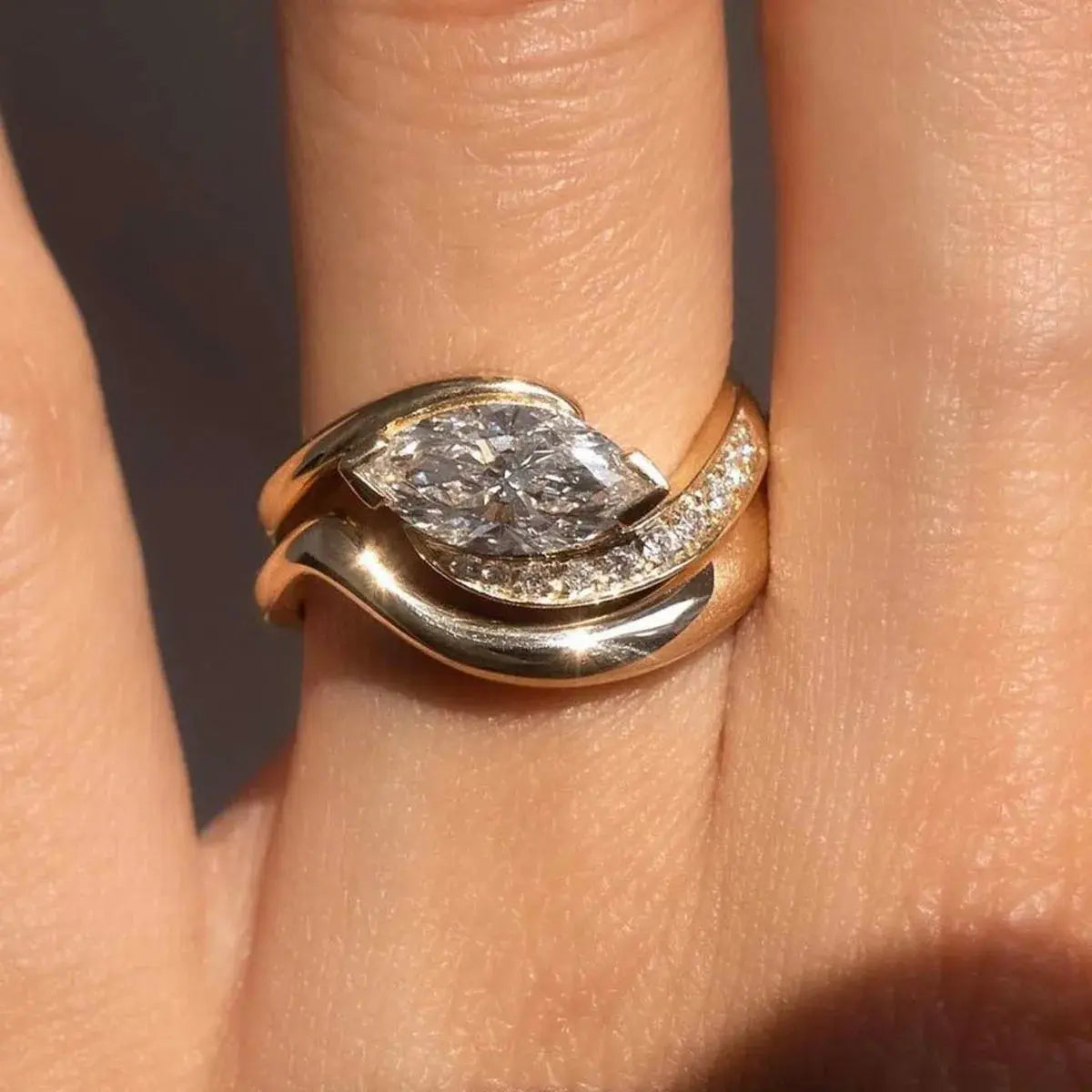 1 Carat Moissanite 925 Sterling Silver 2pcs Ring Set